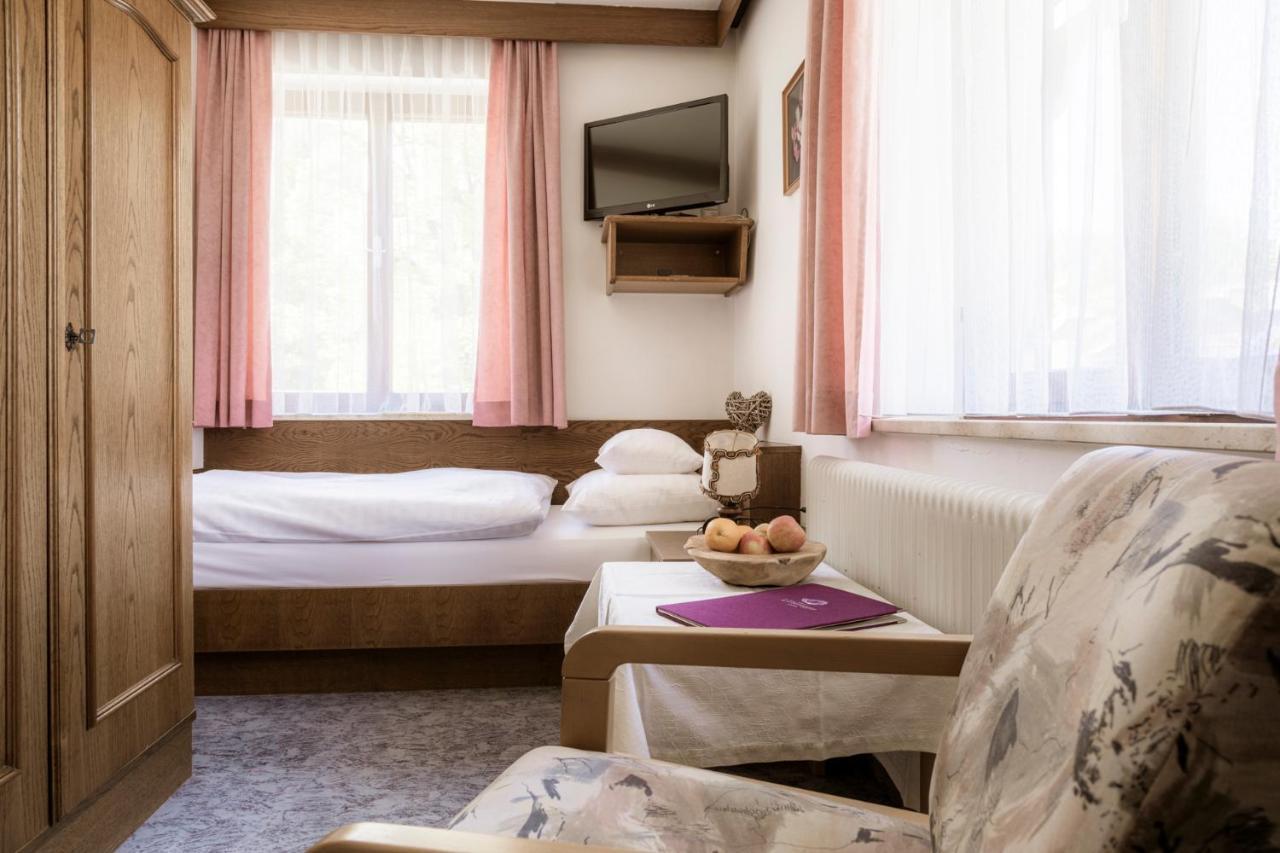 Schaus Lueftenegger Ferienhaus マウテルンドルフ エクステリア 写真